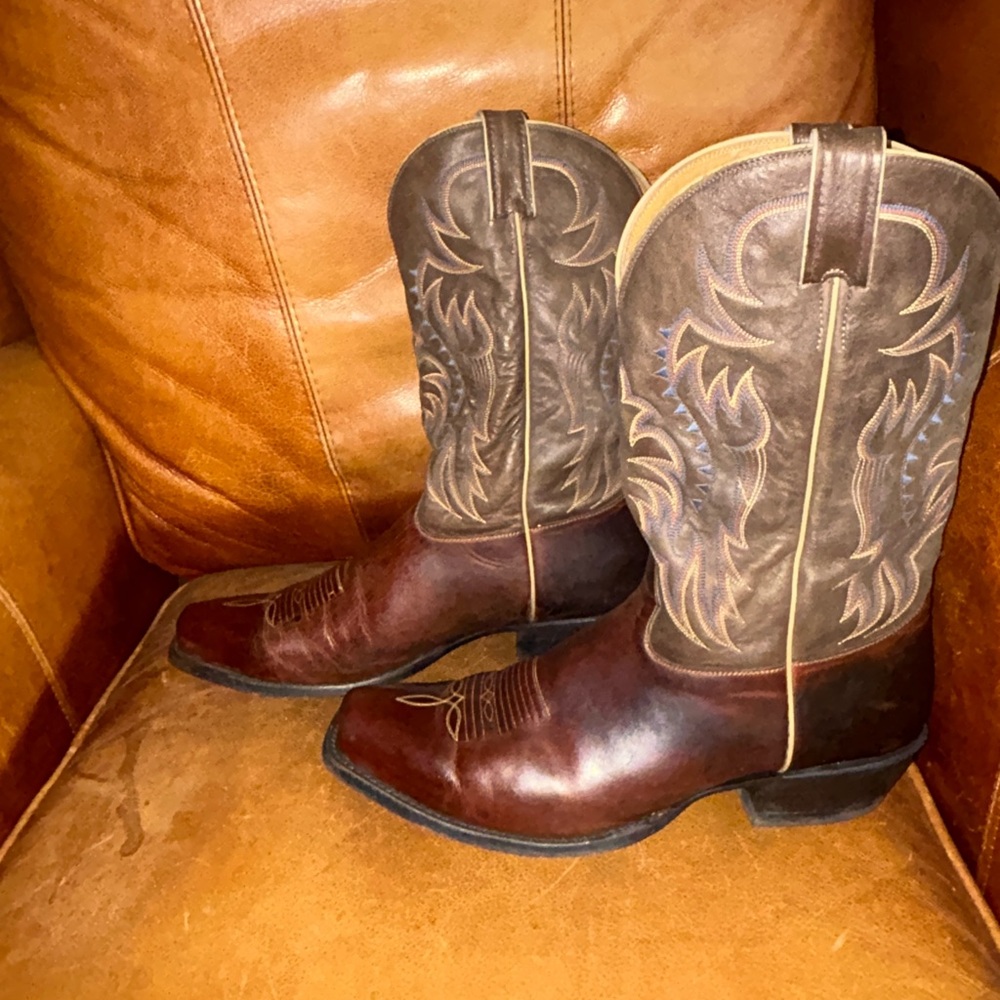 Nocona Two-Tone Brown Leather Western Boots with Embroidered Shaft - Picture 2 of 6
